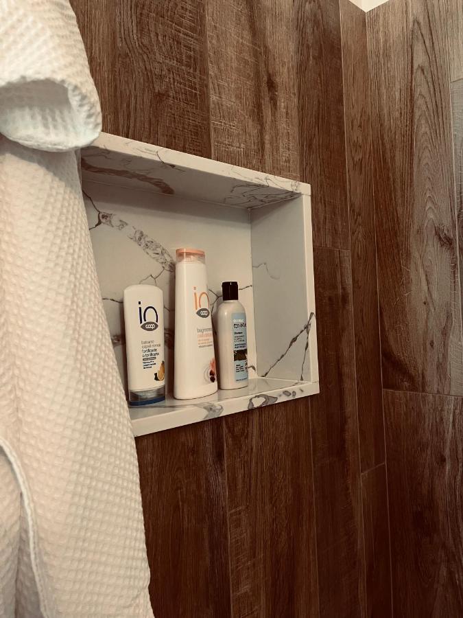 B&B Il Vecchio Molino Quercianella Eksteriør billede